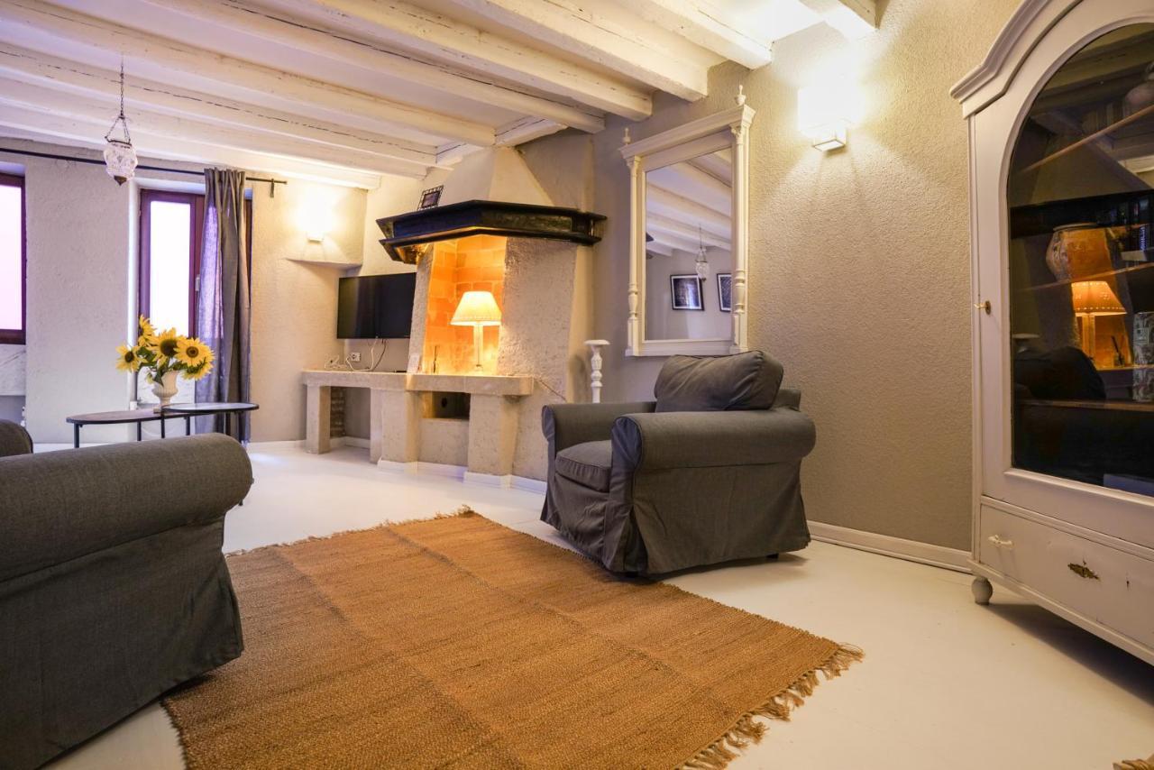 Deluxe Apartment Casa Flores With Sea View & Terrace Ровин Екстериор снимка